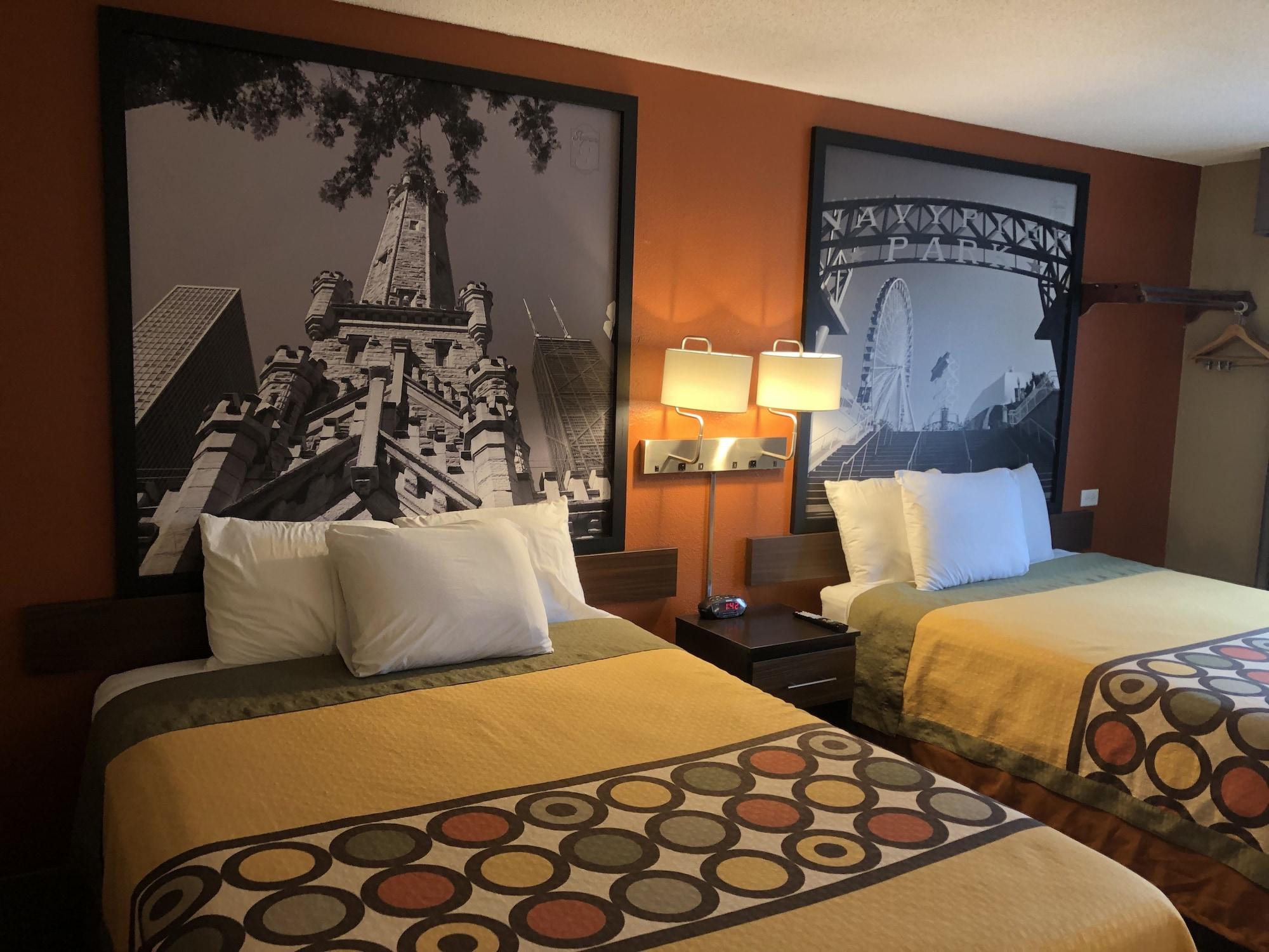 Super 8 By Wyndham Crystal Lake Extérieur photo