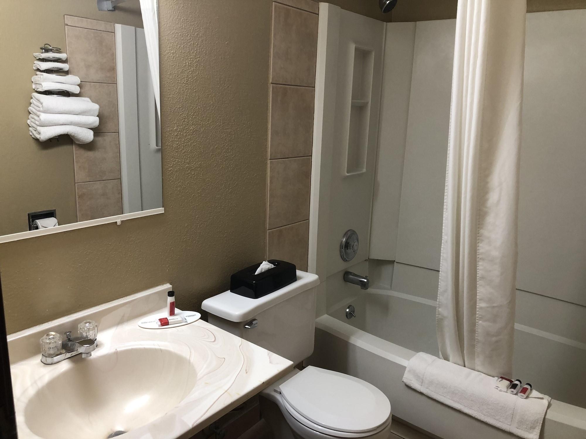 Super 8 By Wyndham Crystal Lake Extérieur photo